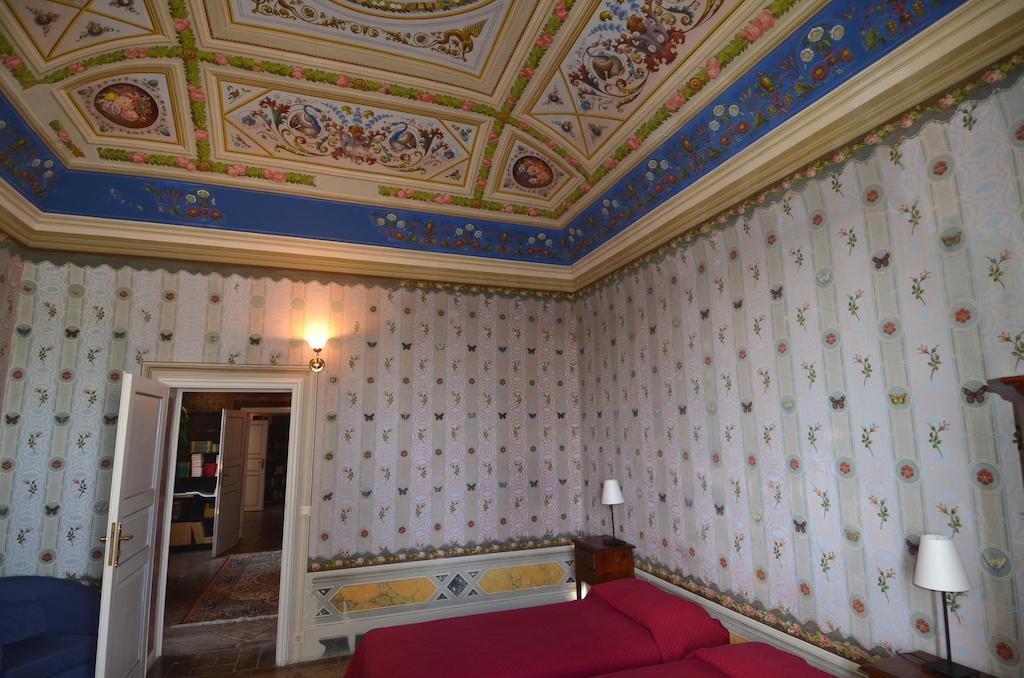 Villa Palagione Centro Interculturale Volterra Rum bild