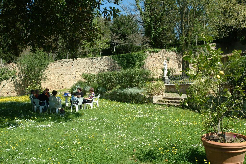 Villa Palagione Centro Interculturale Volterra Exteriör bild