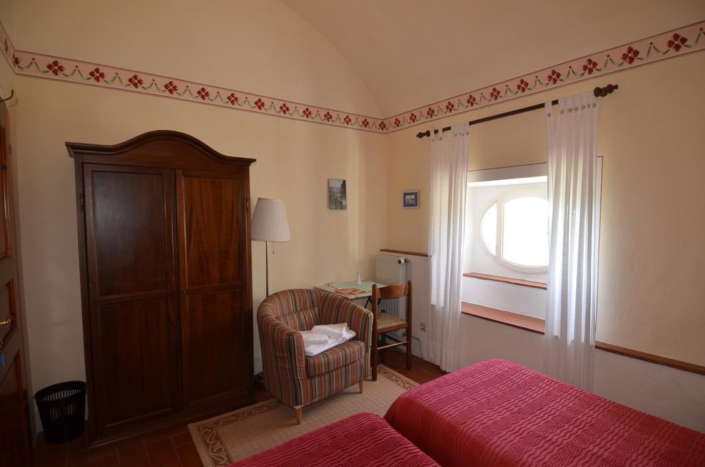 Villa Palagione Centro Interculturale Volterra Exteriör bild